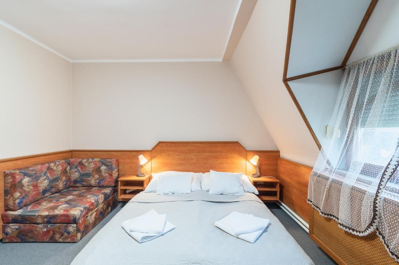 Delanta Panzio Bed & Breakfast Pecs Exterior photo